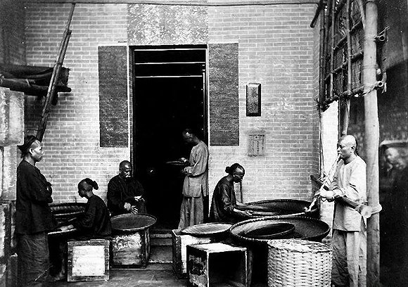 解放前,中国茶叶手工生产仍占茶叶产值的90%以上